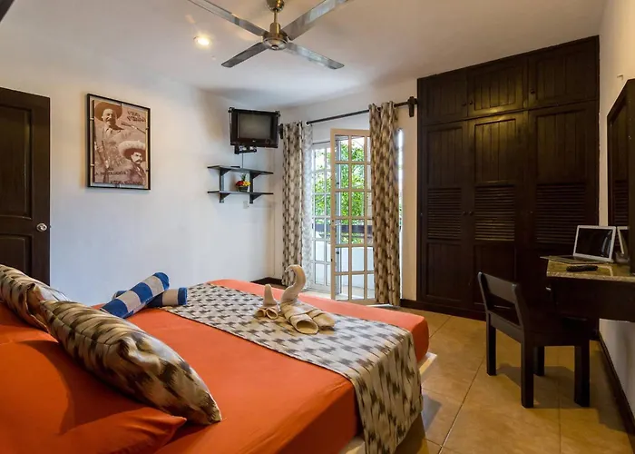 Pancho Double Balcony 5th Avenue *