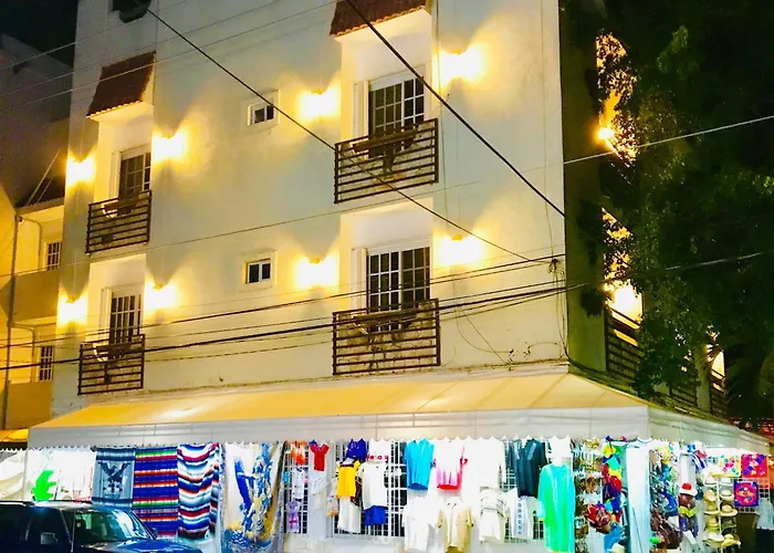 Pancho Double Balcony 5th Avenue * Playa del Carmen